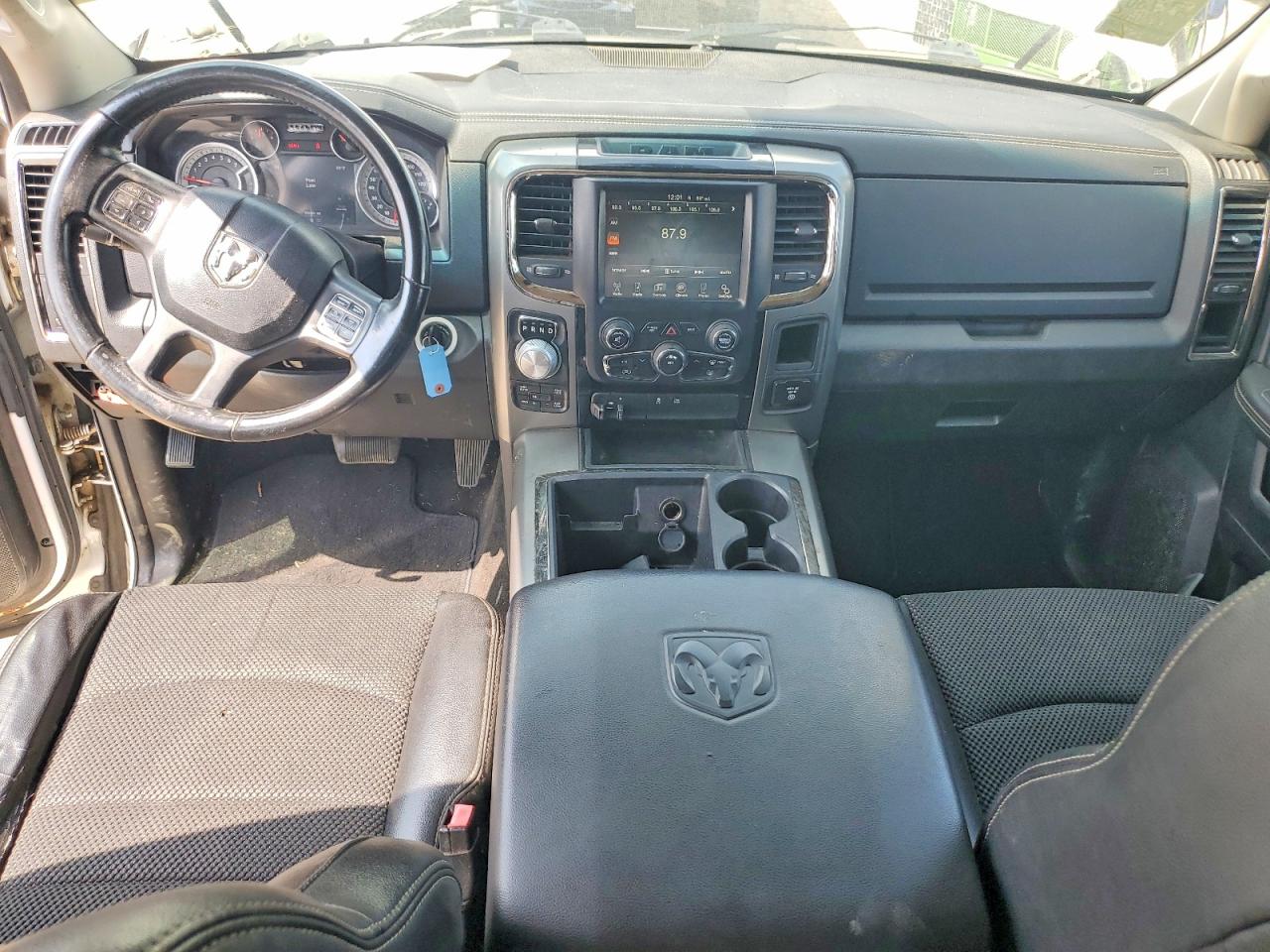 2015 Ram 1500 Sport Белый vin: 1C6RR7UT5FS552303