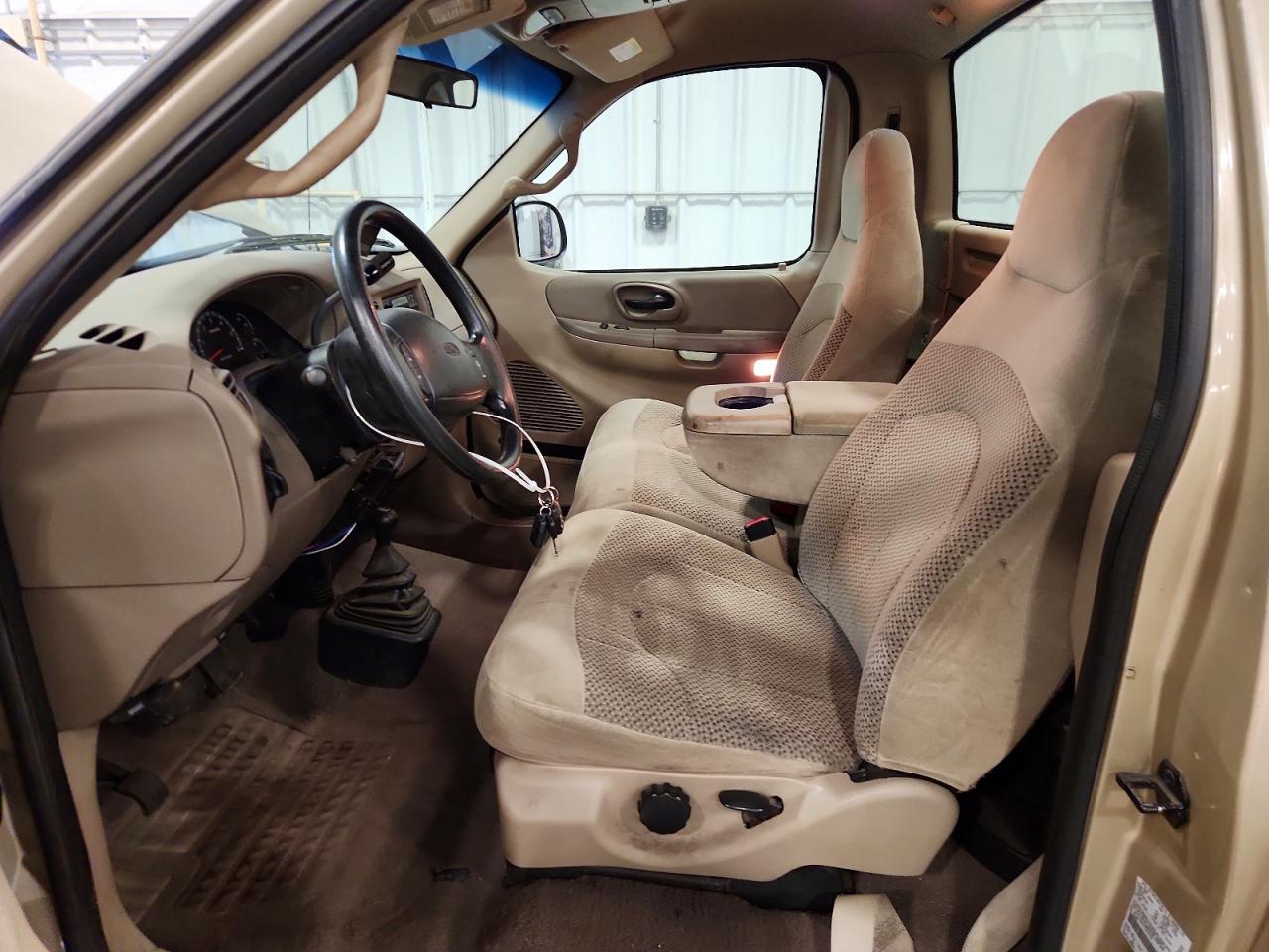2000 Ford F150 Желто-коричневый vin: 2FTZF1827YCB19329