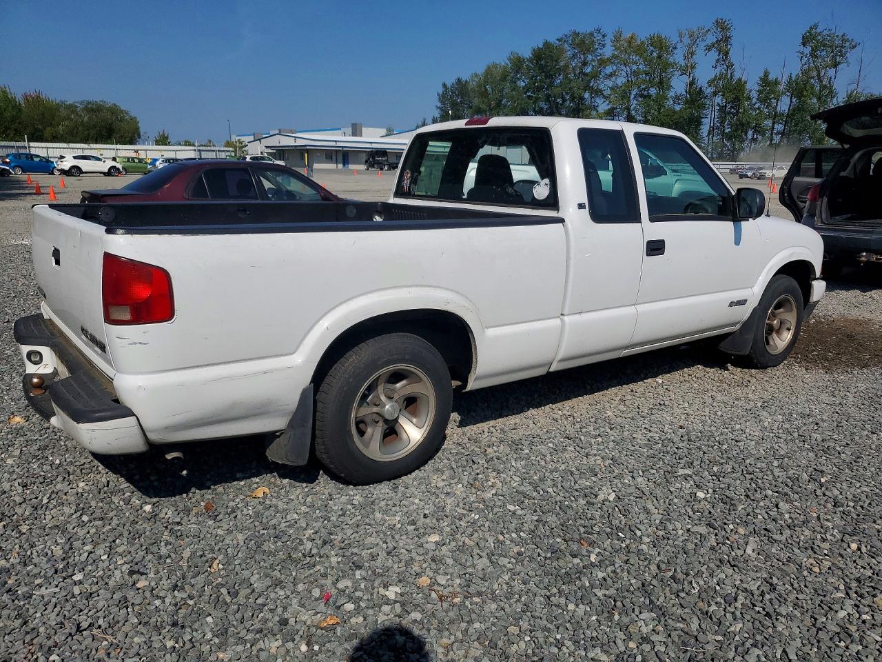 2003 Chevrolet S Truck S10 White vin: 1GCCS19X538173998