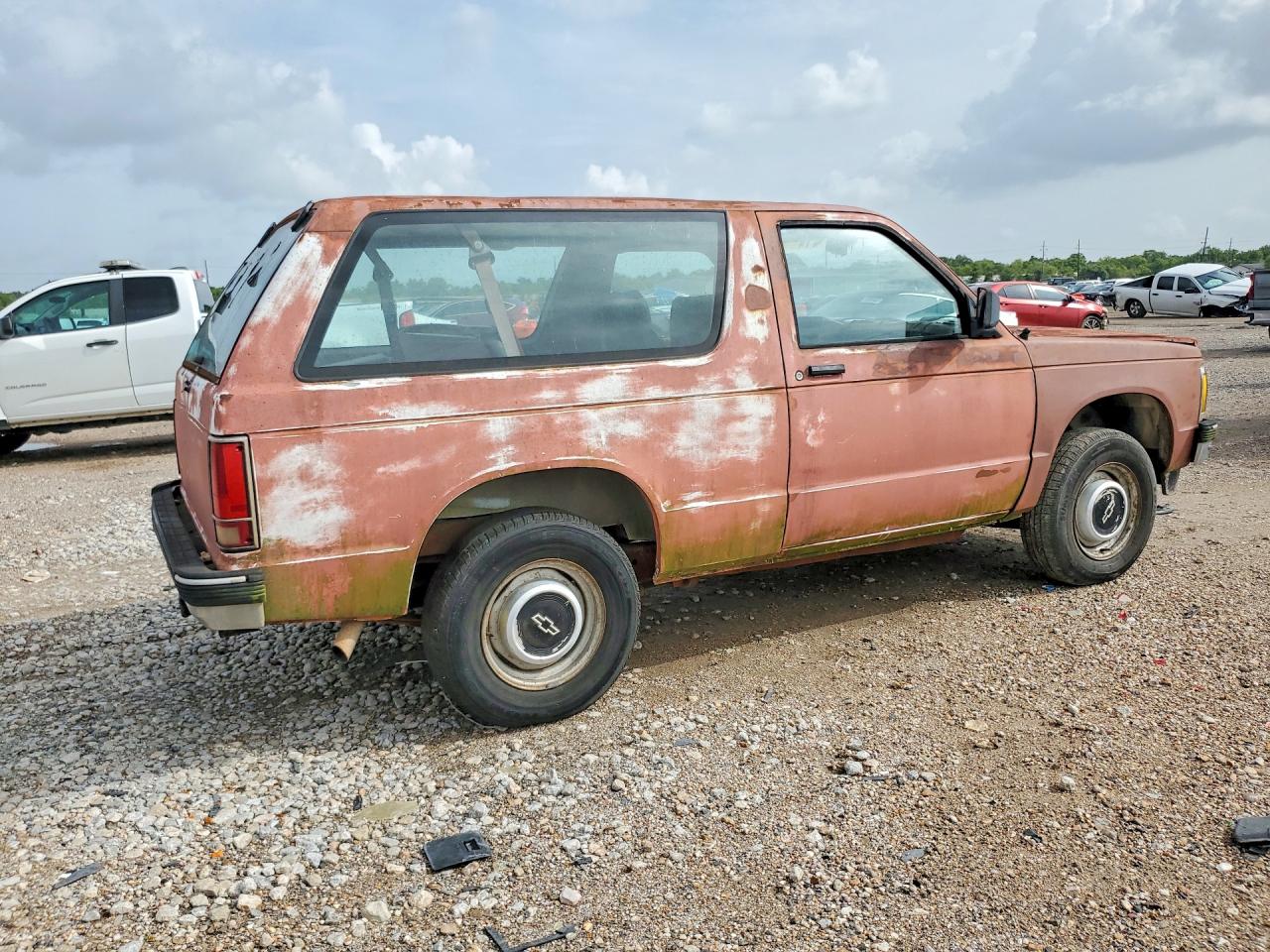 1991 Chevrolet Blazer S10 Red vin: 1GNCS18ZXM8265457