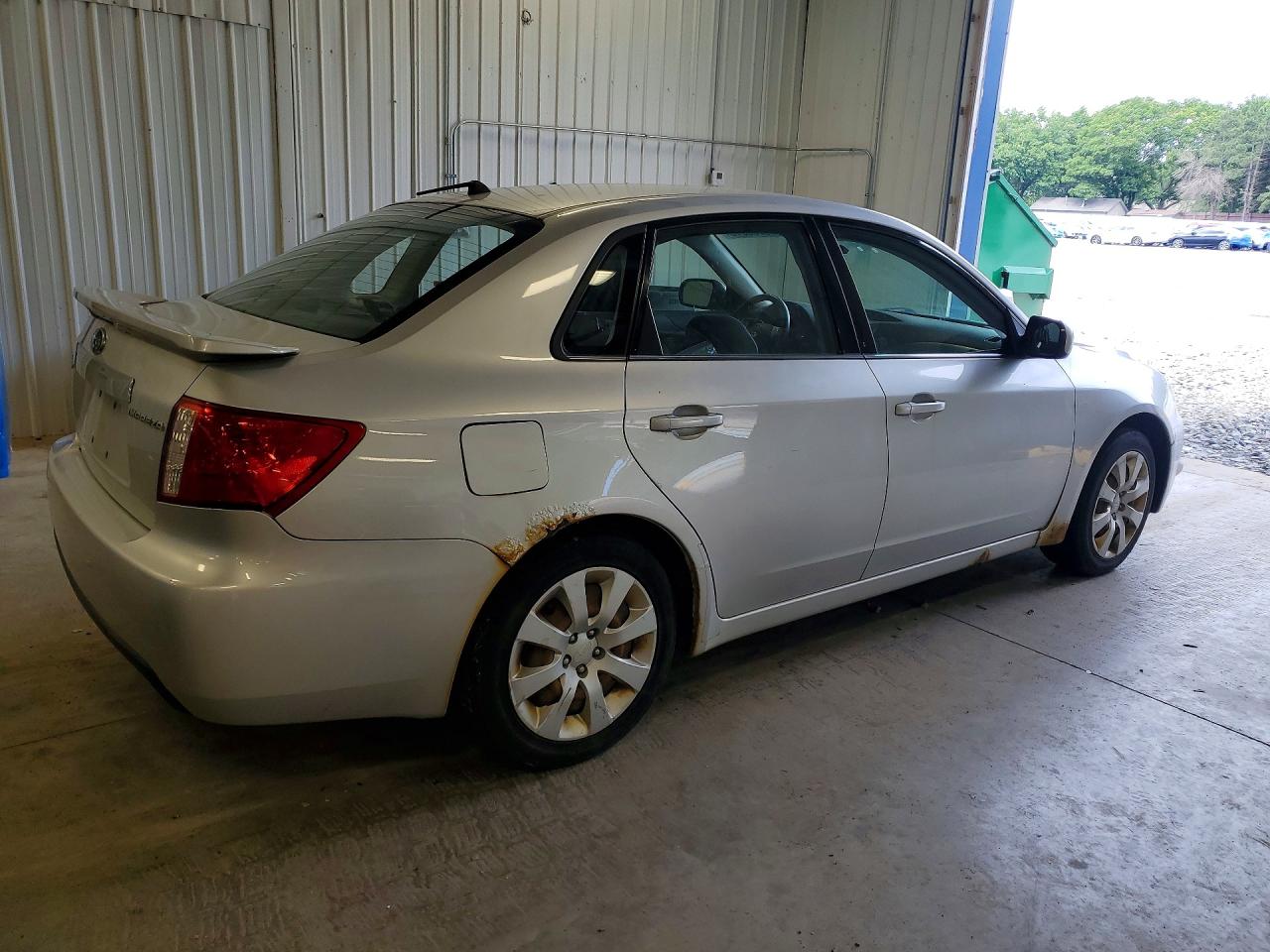 2009 Subaru Impreza 2.5i Silver vin: JF1GE61639H506027