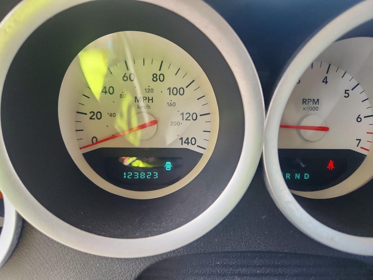 2007 Dodge Magnum Sxt Silver vin: 2D4FV47V27H772674