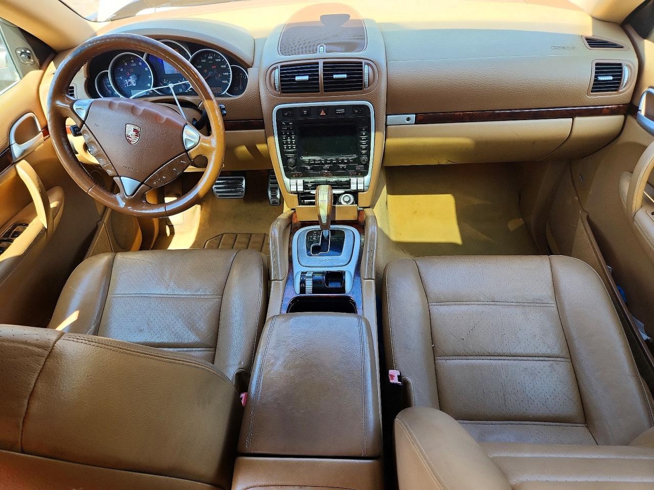 2008 Porsche Cayenne S Tan vin: WP1AB29P88LA34948
