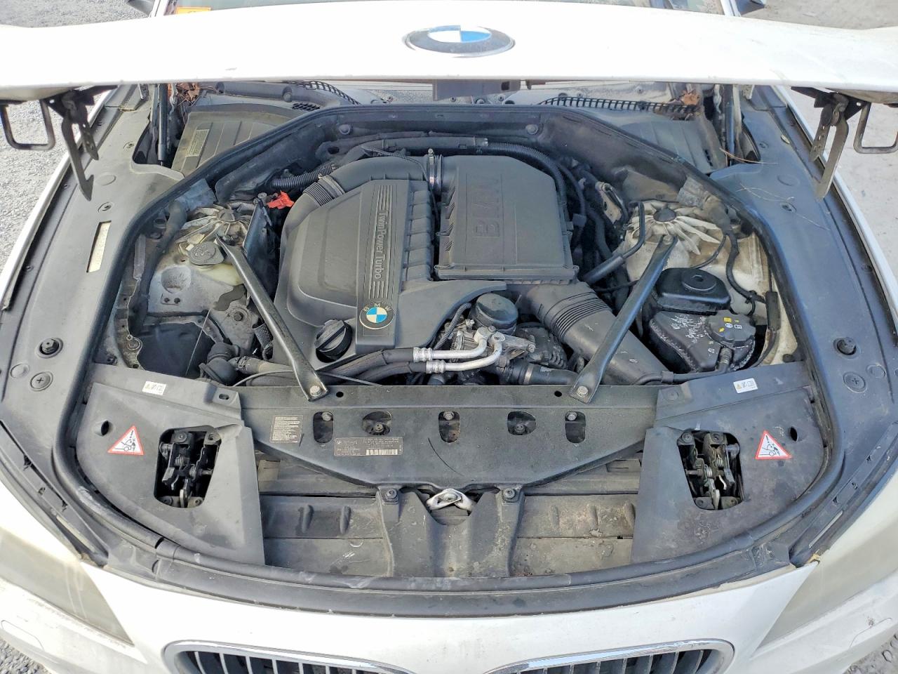 2013 Bmw 740 Lxi White vin: WBAYF4C56DD281538