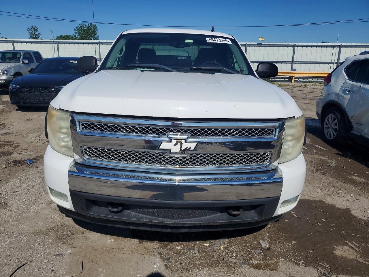 2008 Chevrolet Silverado K1500 White vin: 1GCEK19058Z146586
