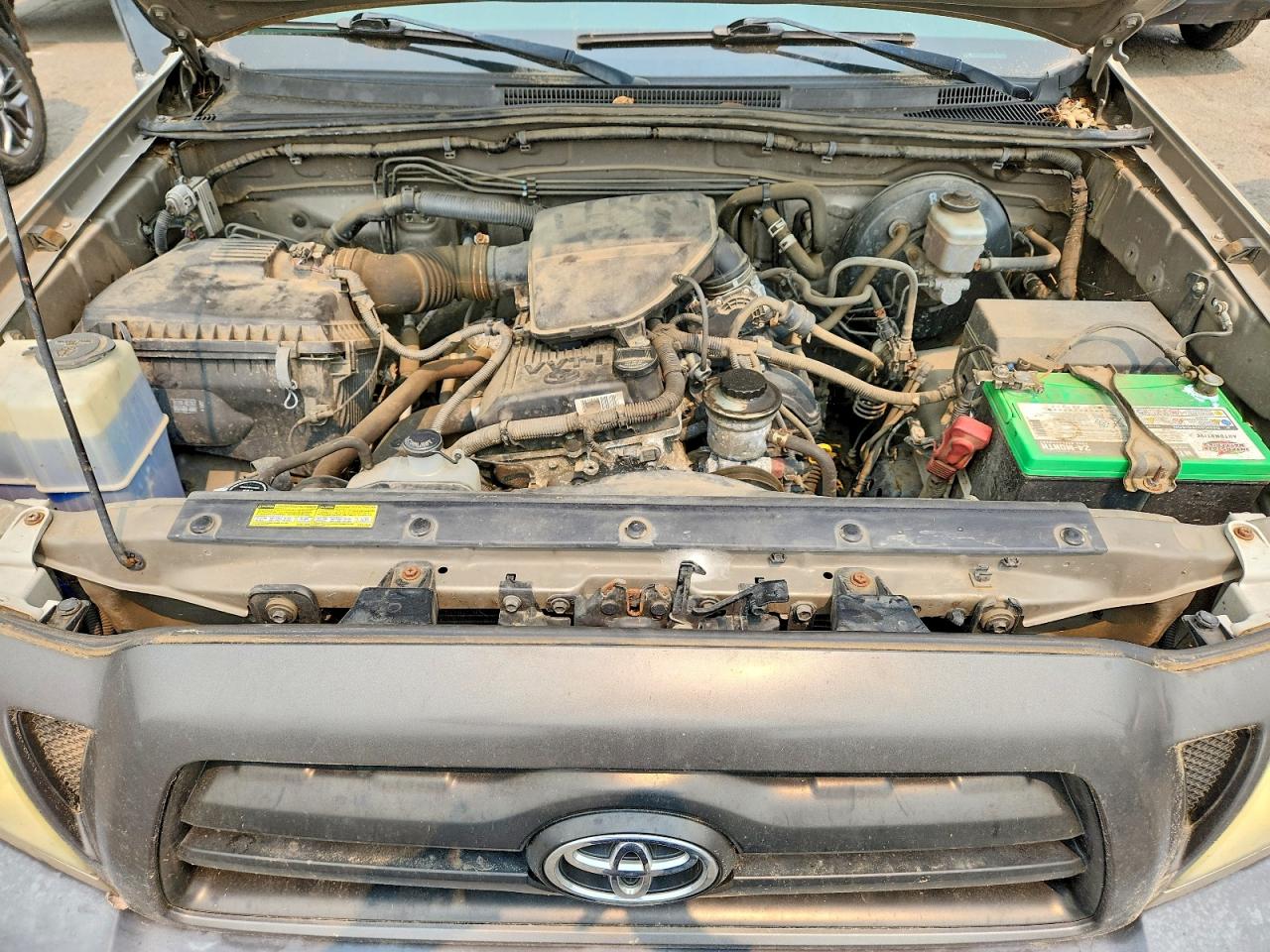 2008 Toyota Tacoma Base Tan vin: 5TEPX42N18Z480247