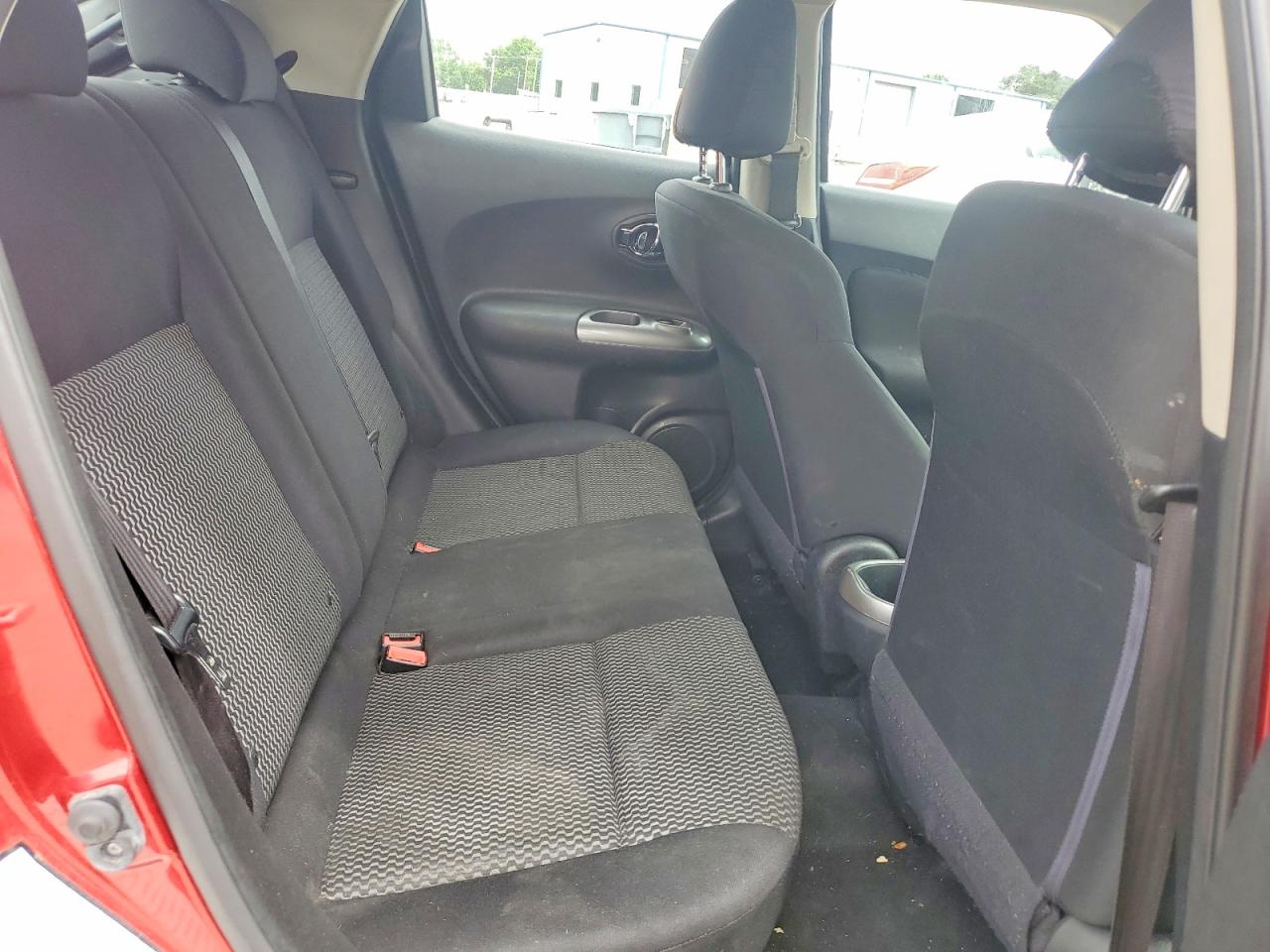 2017 Nissan Juke S Red vin: JN8AF5MR5HT704217
