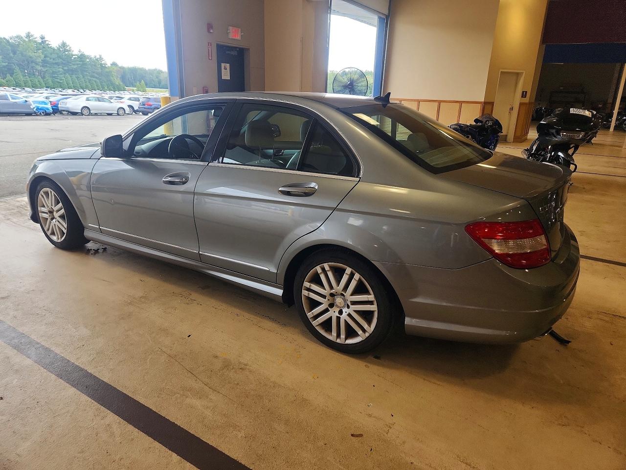 2009 Mercedes-benz C 300 4matic Gray vin: WDDGF81X39F235810
