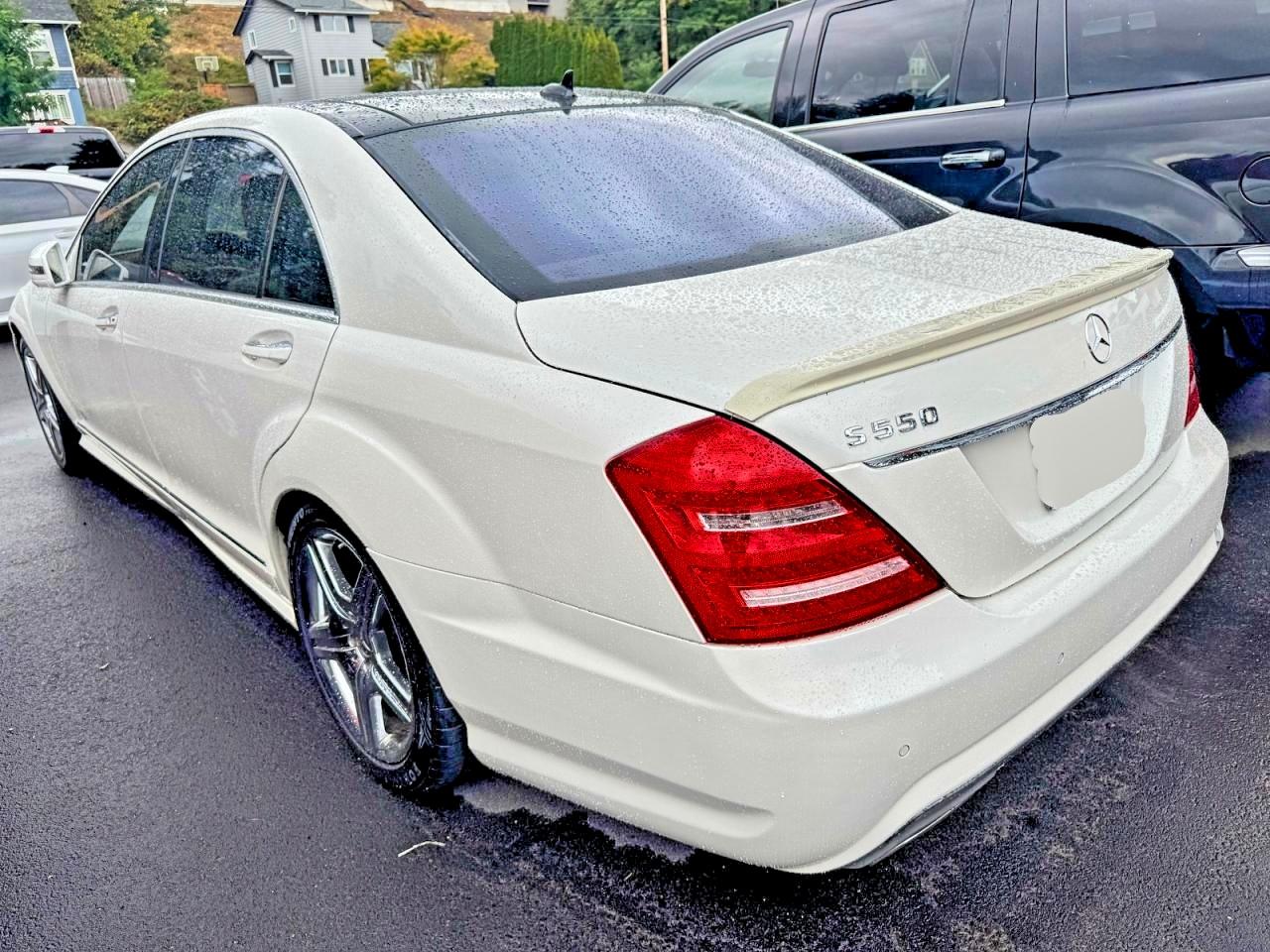 2011 Mercedes-benz S 550 Белый vin: WDDNG7BB2BA387601