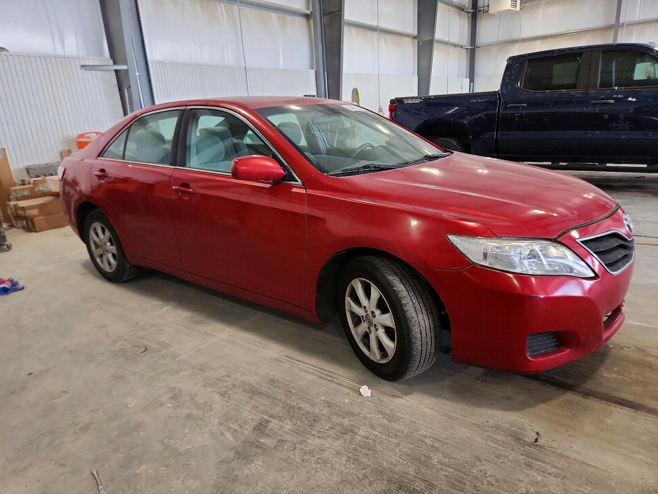 2010 Toyota Camry Le Maroon vin: 4T4BF3EK1AR042305