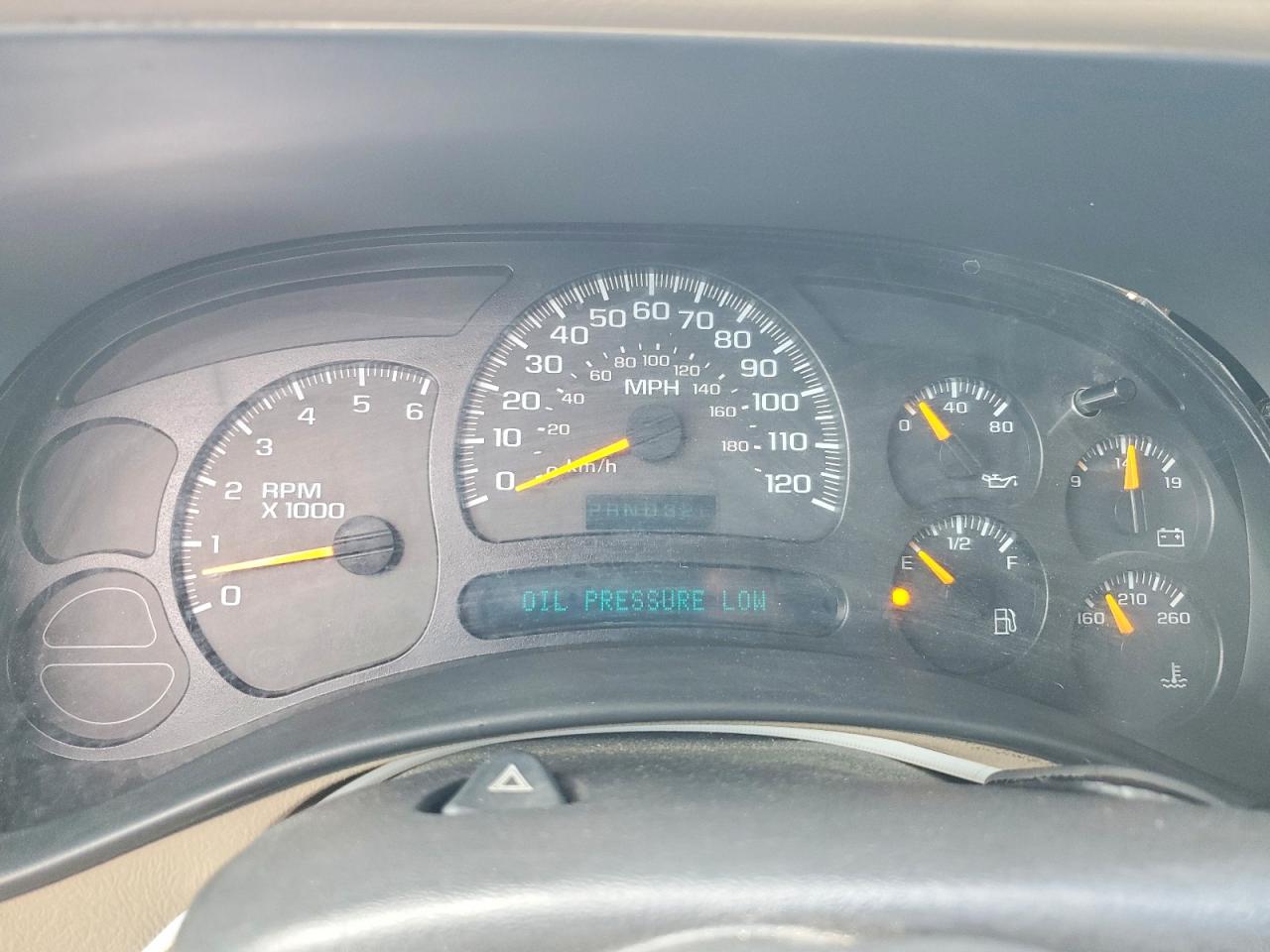 2004 Chevrolet Tahoe C1500 Черный vin: 1GNEC13V34R321355