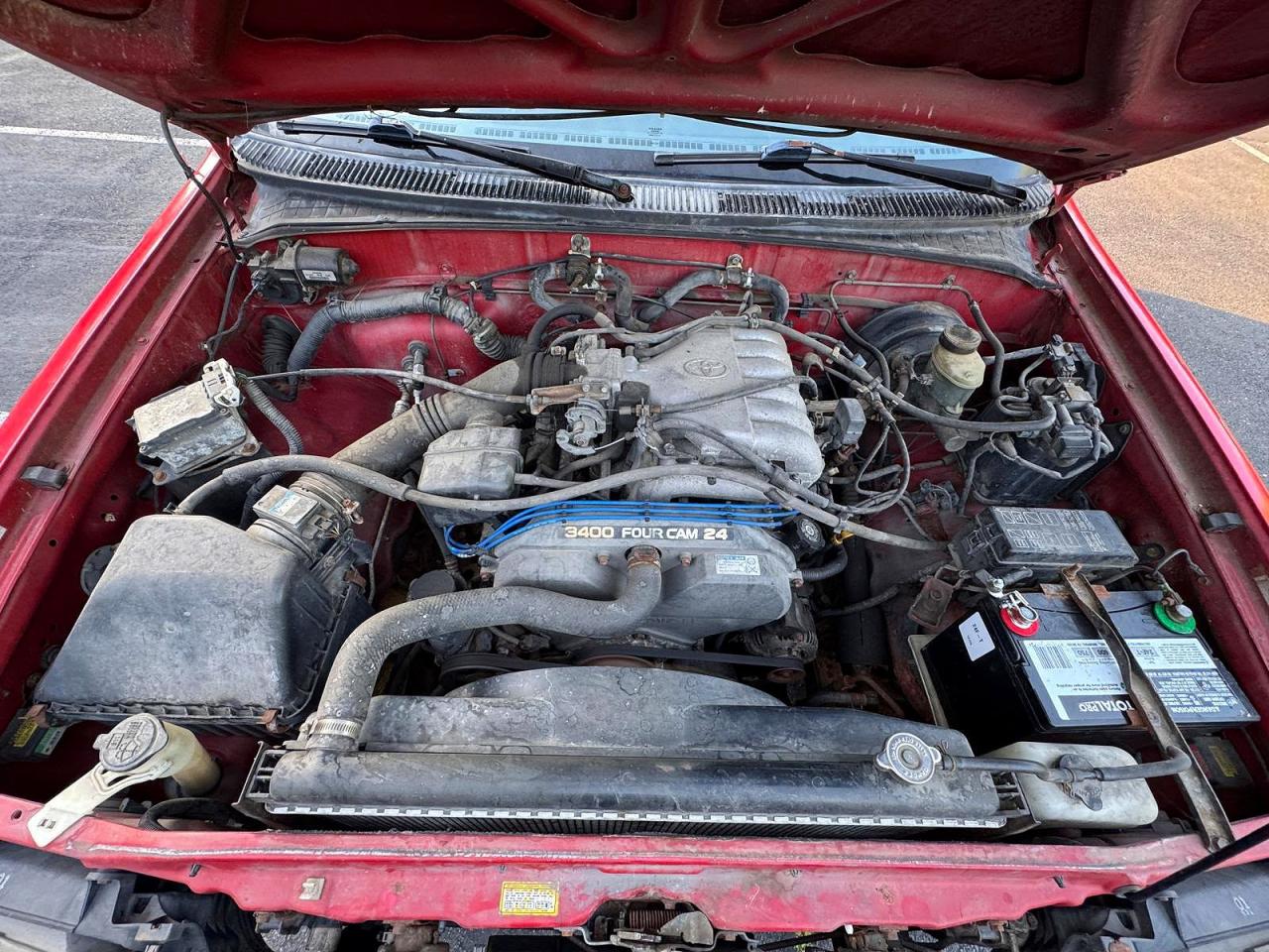 1998 Toyota T100 Sr5 Red vin: JT4UN24D5W0054589