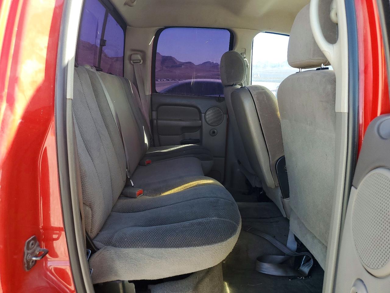2002 Dodge Ram 1500 Red vin: 1D7HA18N72J158960