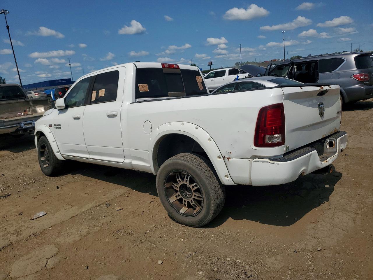 2015 Ram 1500 Sport Белый vin: 1C6RR7UT5FS552303
