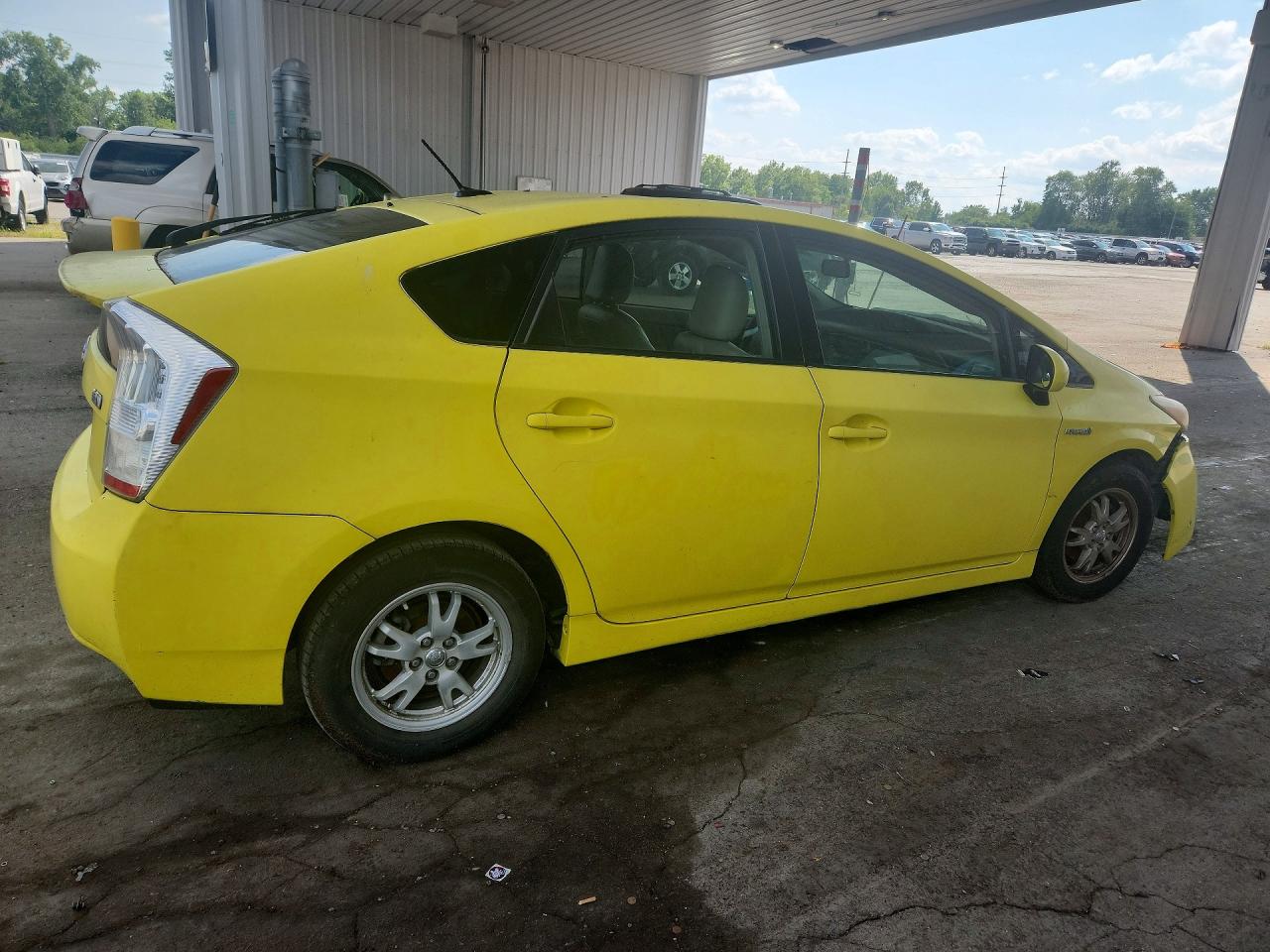 2010 Toyota Prius Ii Yellow vin: JTDKN3DU6A1304289
