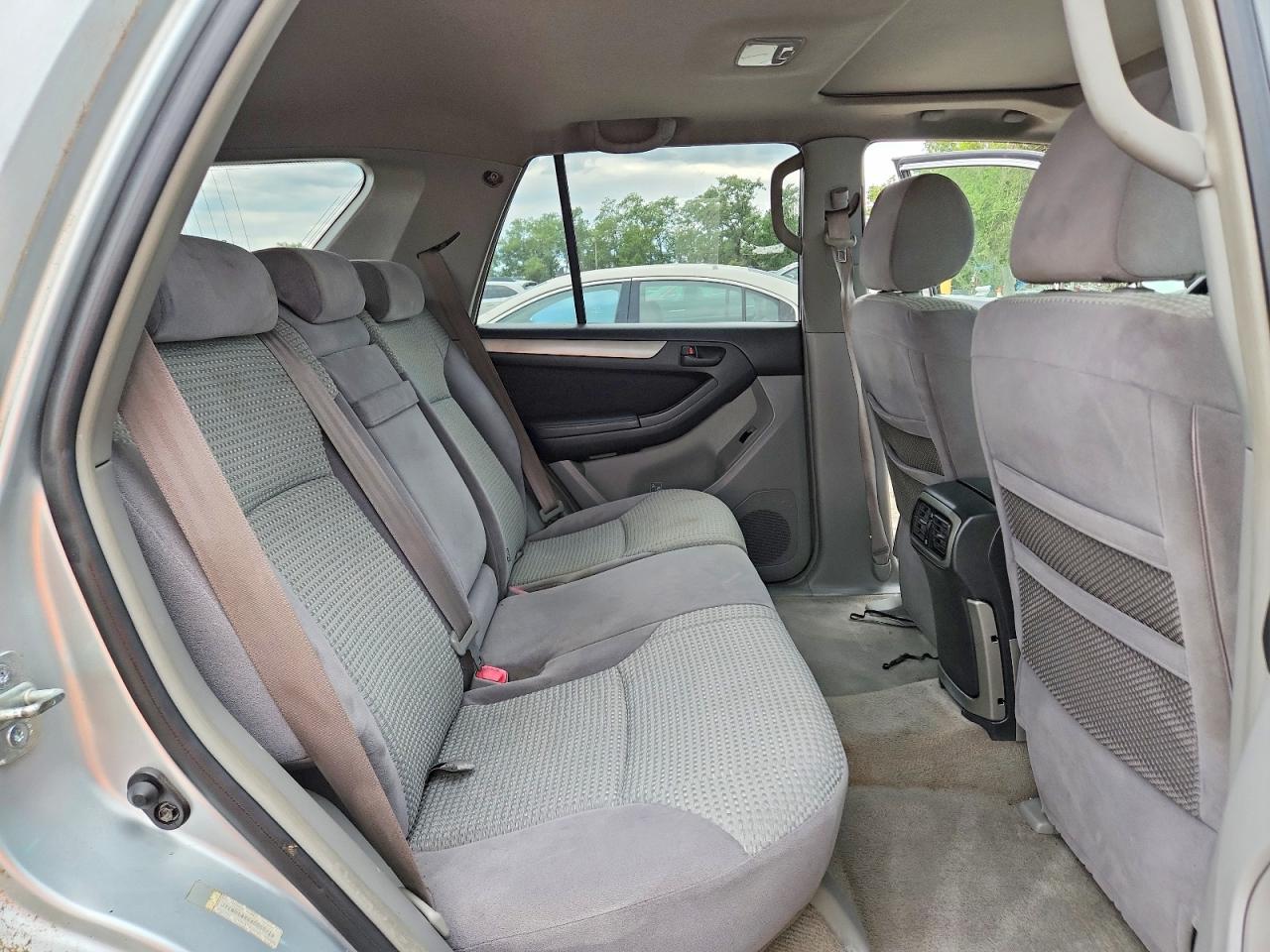 2004 Toyota 4runner Sr5 Серебряный vin: JTEBU14R640050219