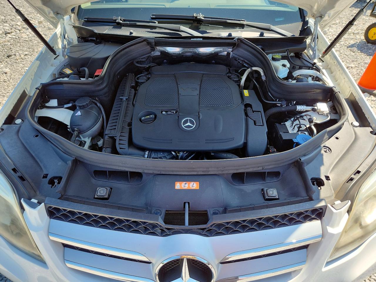 2014 Mercedes-benz Glk 350 White vin: WDCGG5HBXEG202978