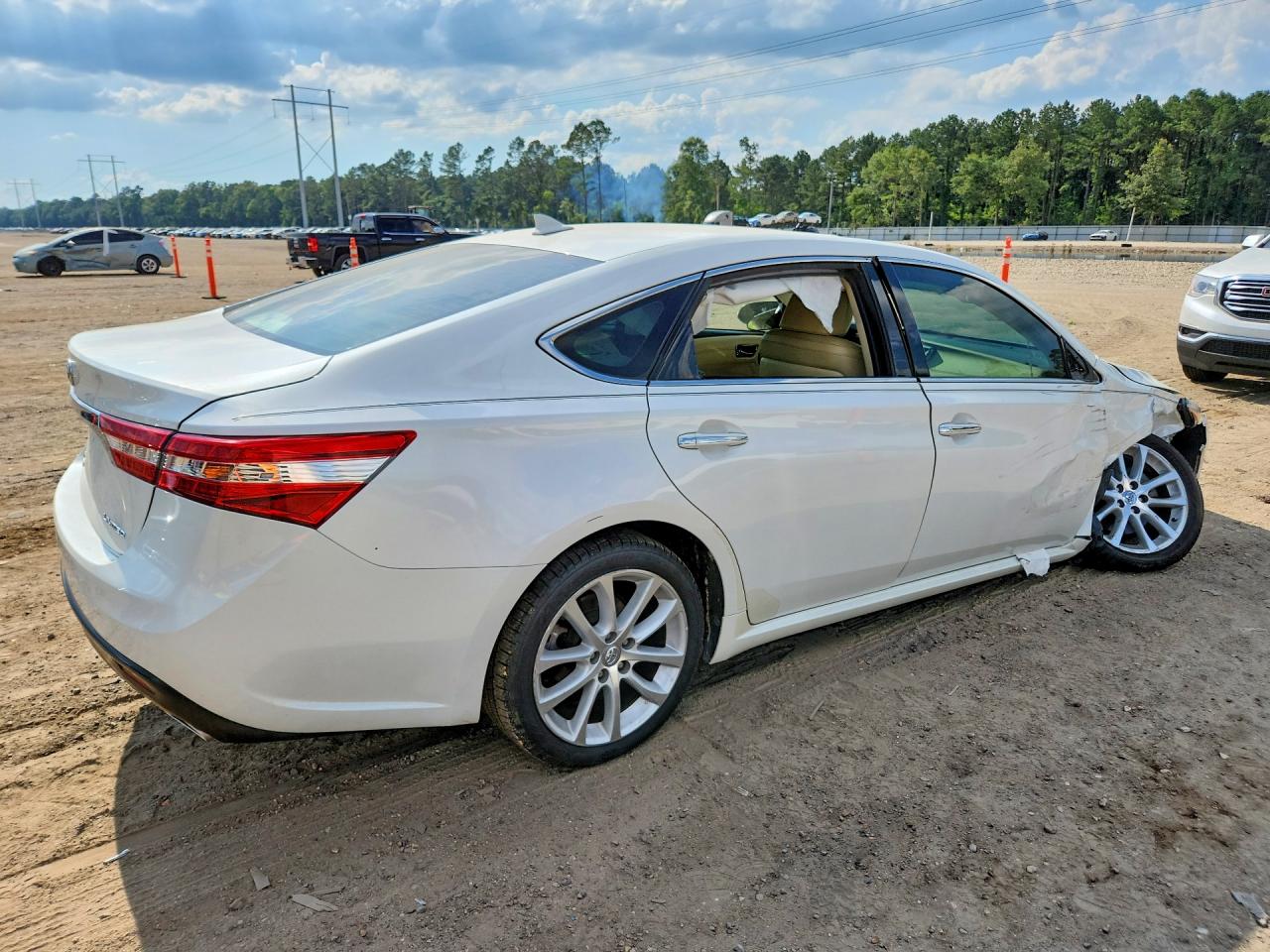 2015 Toyota Avalon Limited White vin: 4T1BK1EB5FU164490