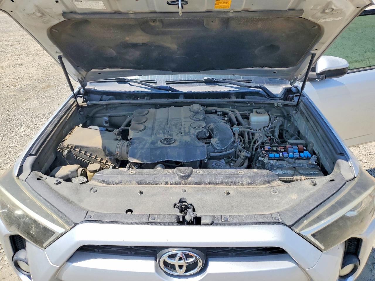 2015 Toyota 4runner Sr5 Silver vin: JTEZU5JR2F5092449