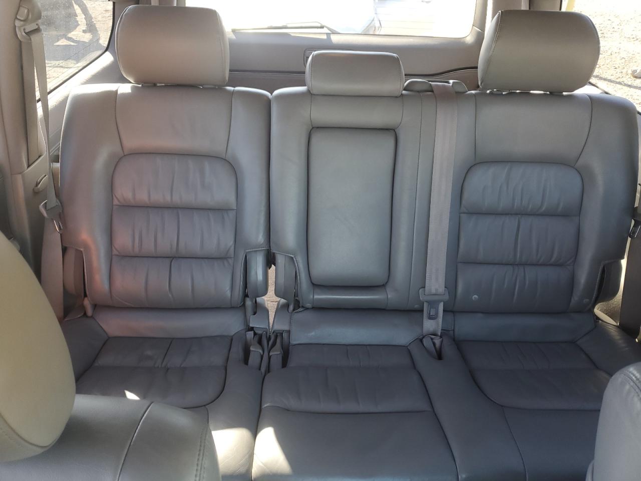 2006 Lexus Lx 470 Silver vin: JTJHT00W764012157