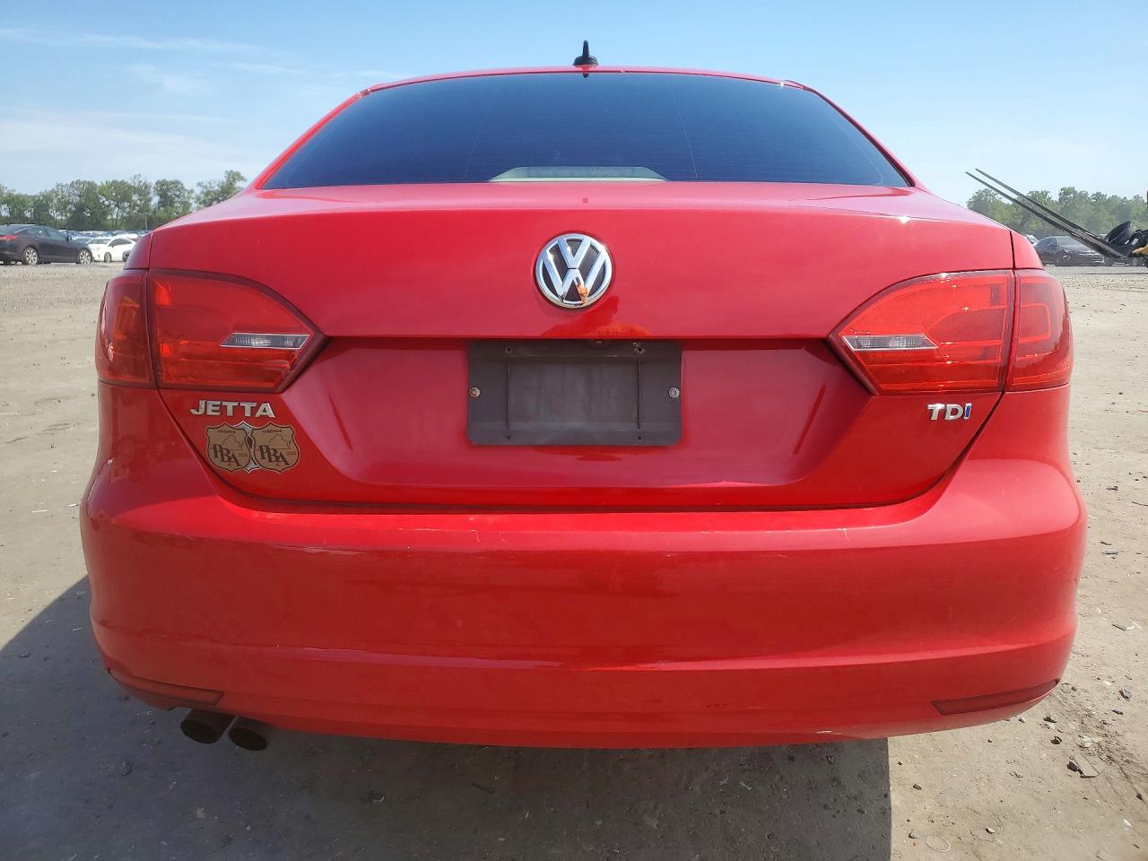 2014 Volkswagen Jetta Tdi Red vin: 3VWLL7AJ6EM404376