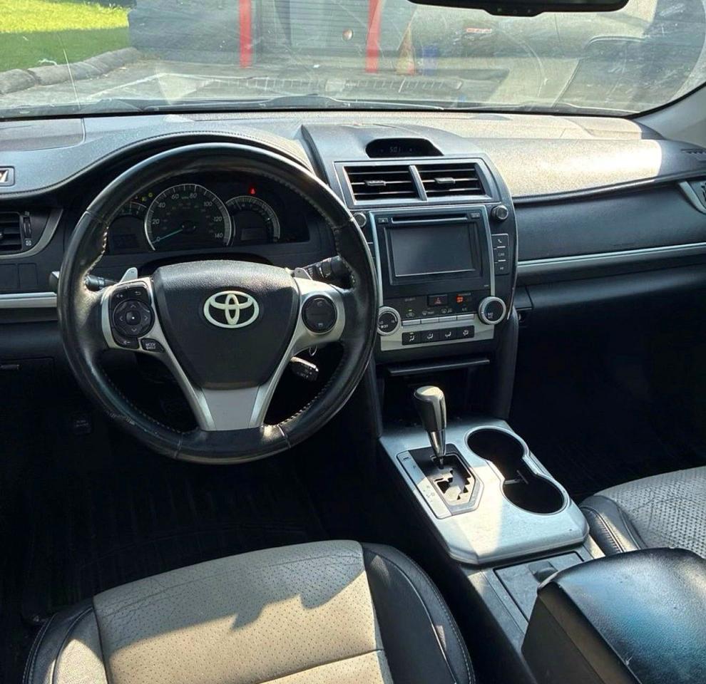 2013 Toyota Camry Se Серый vin: 4T1BF1FKXDU679971