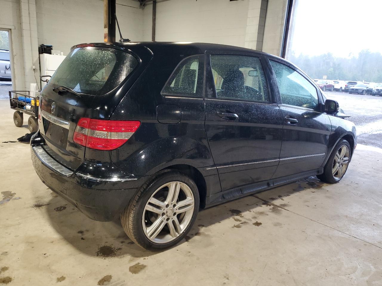 2011 Mercedes-benz B200 Black vin: WDDFH3DB7BJ704568