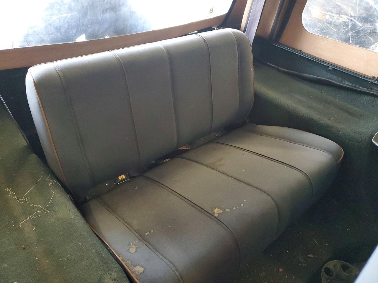 1994 Jeep Wrangler / Yj Sahara Green vin: 1J4FY49S8RP424247