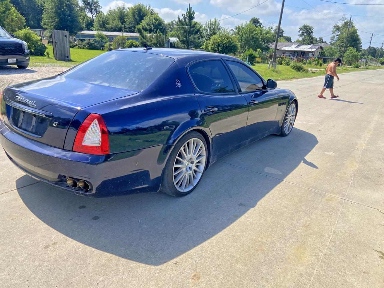 2011 Maserati Quattroporte S Blue vin: ZAM39JKAXB0059487