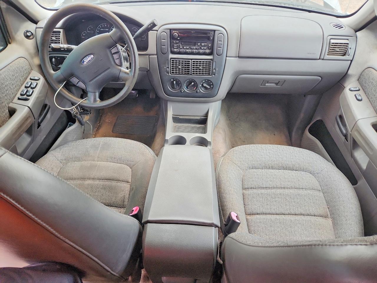 2002 Ford Explorer Xls Silver vin: 1FMZU62E42UB93090