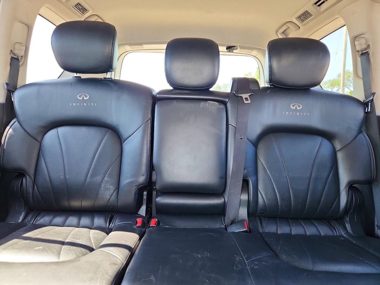 2013 Infiniti Qx56 Base Silver vin: JN8AZ2NC5D9330747