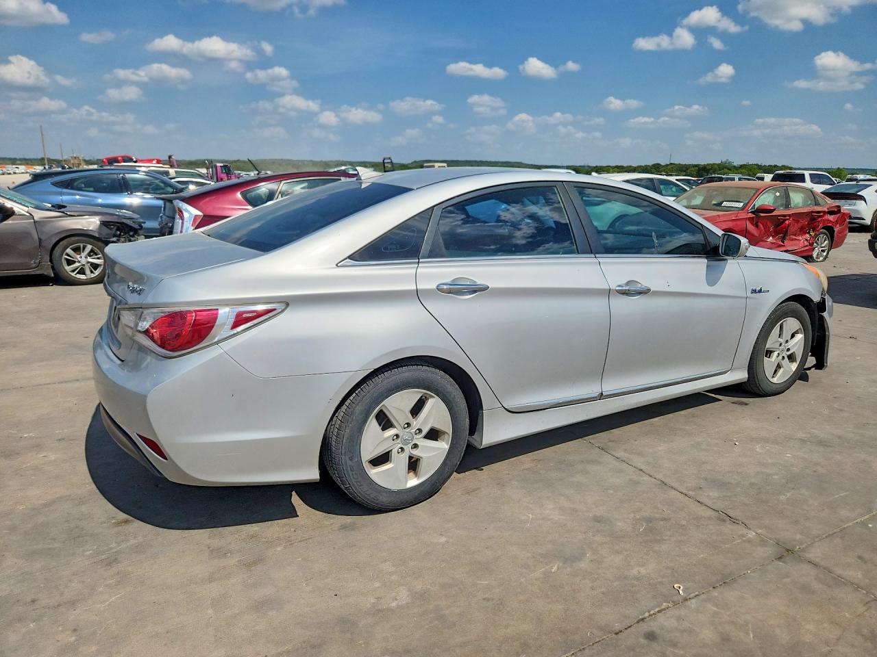 2012 Hyundai Sonata Hybrid Silver vin: KMHEC4A44CA026519