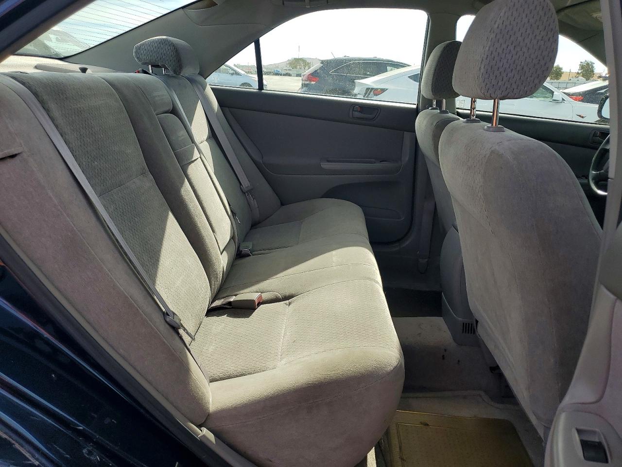 2002 Toyota Camry Le Blue vin: JTDBE32K020096063