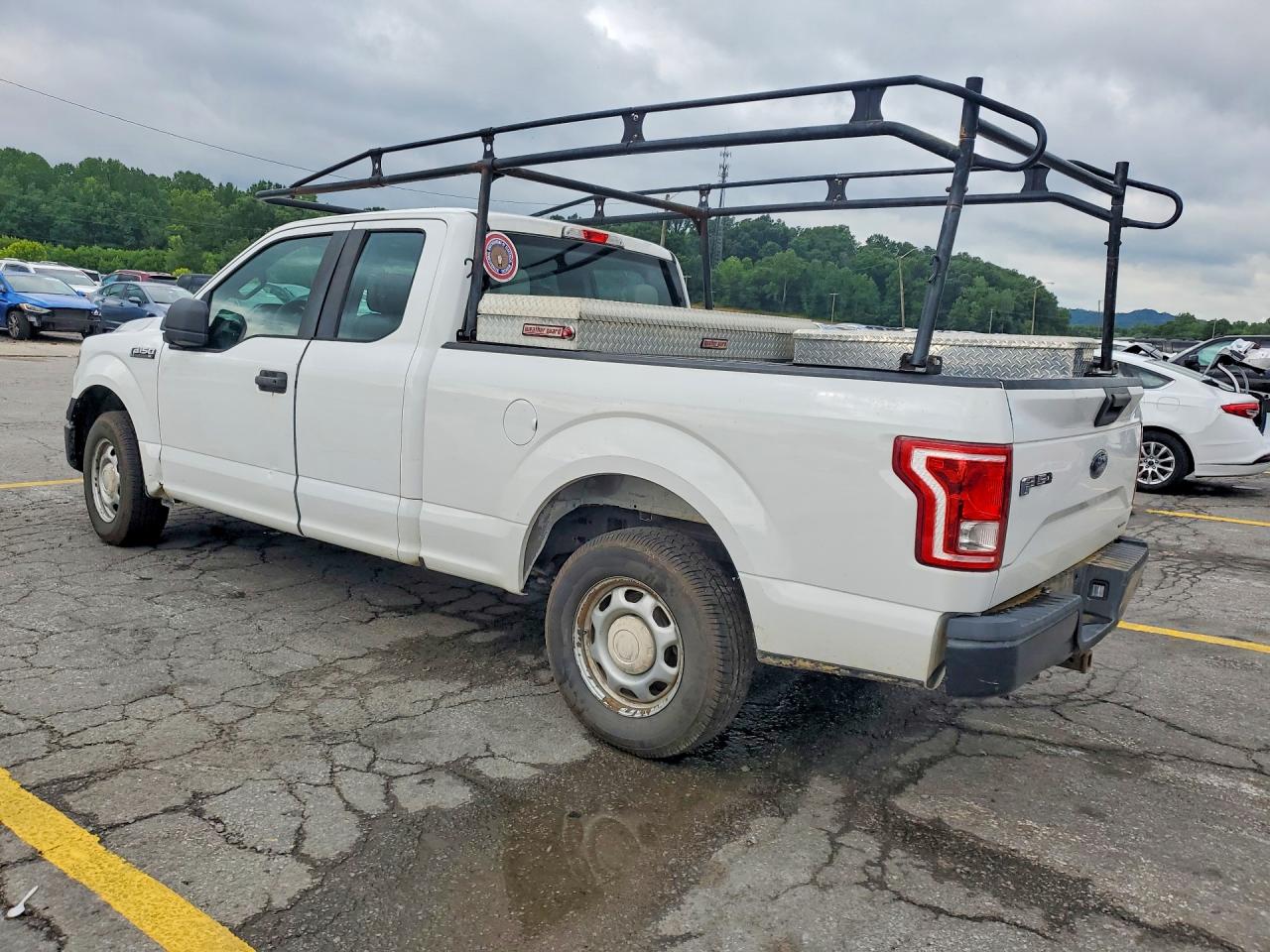 2015 Ford F150 Super Cab White vin: 1FTEX1CF8FFA59987
