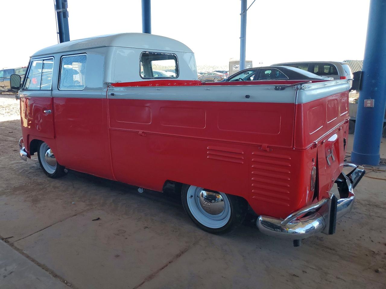 1962 Volkswagen Kombi Red vin: 908189
