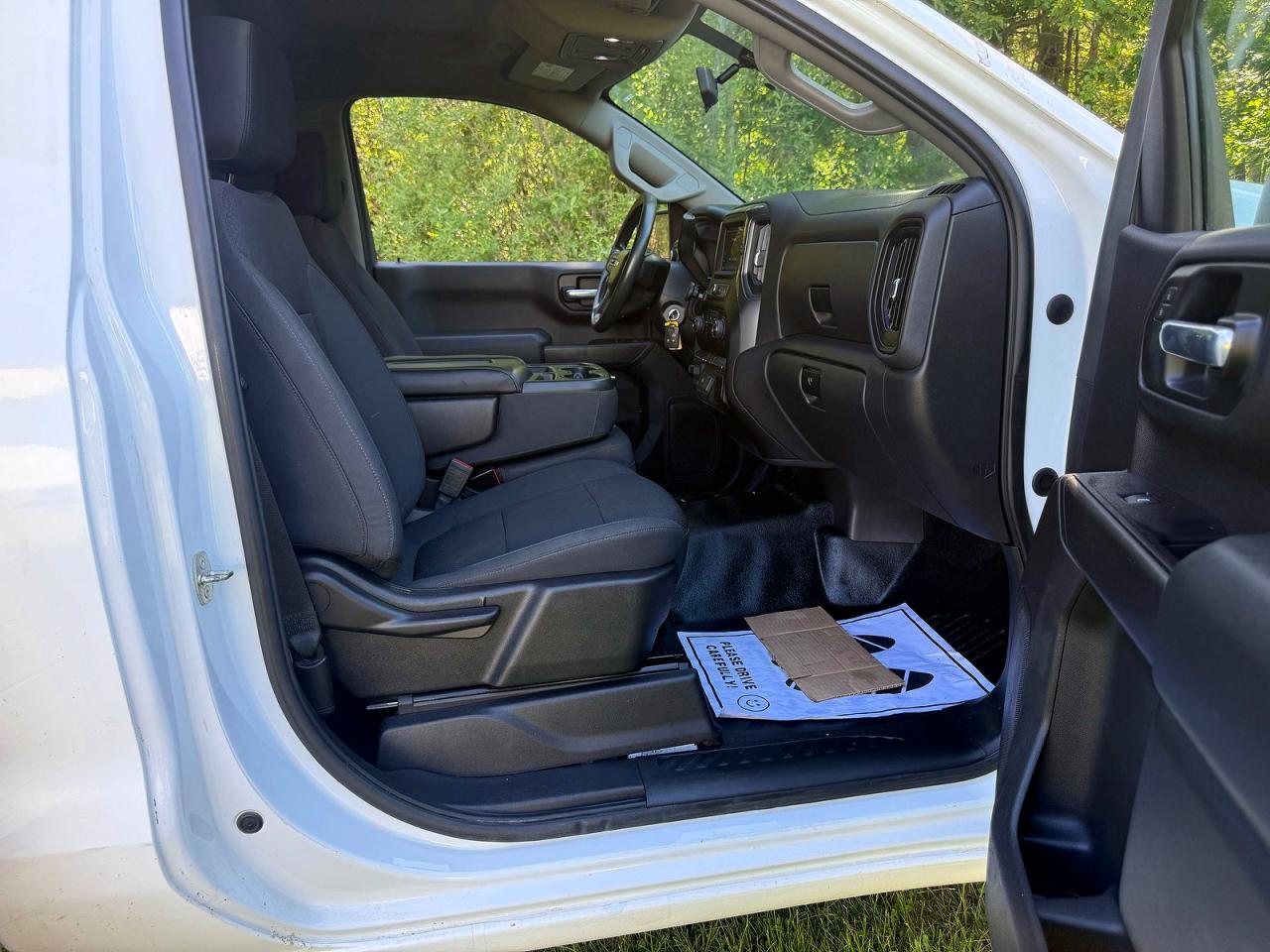 2020 Chevrolet Silverado K1500 White vin: 3GCNYAEF5LG194297