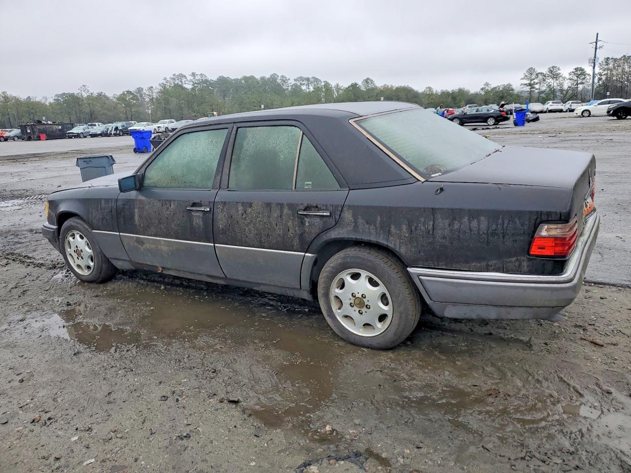 1995 Mercedes-benz E 320 Base Black vin: WDBEA32E7SC271828