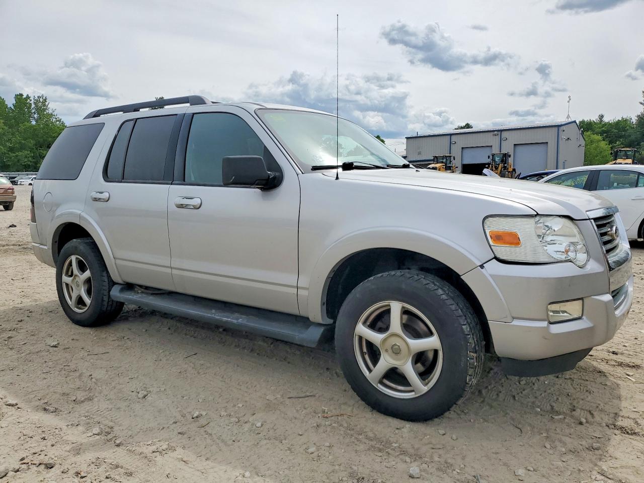 2009 Ford Explorer Xlt Silver vin: 1FMEU73E89UA17186