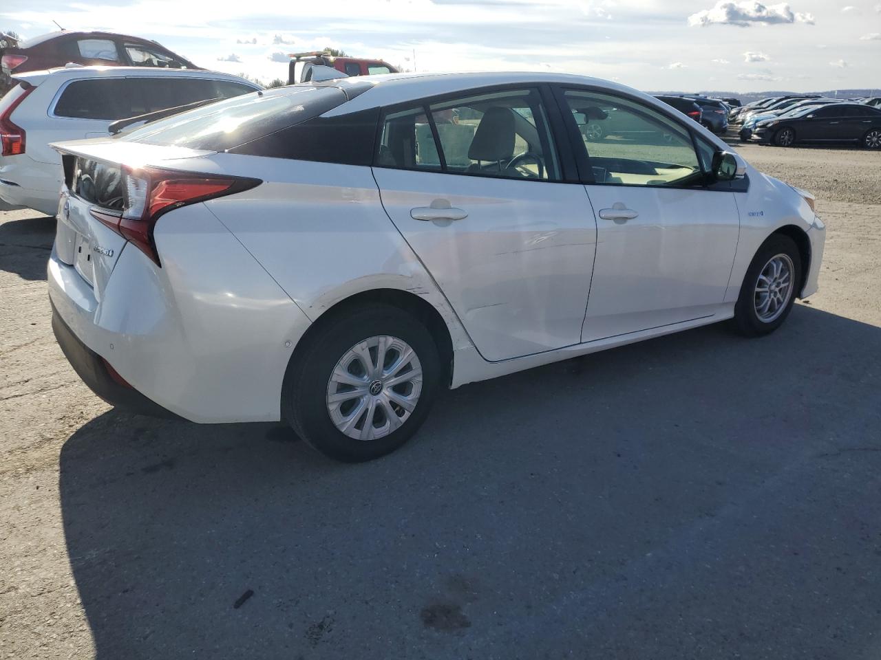 2019 Toyota Prius White vin: JTDKARFU1K3083640