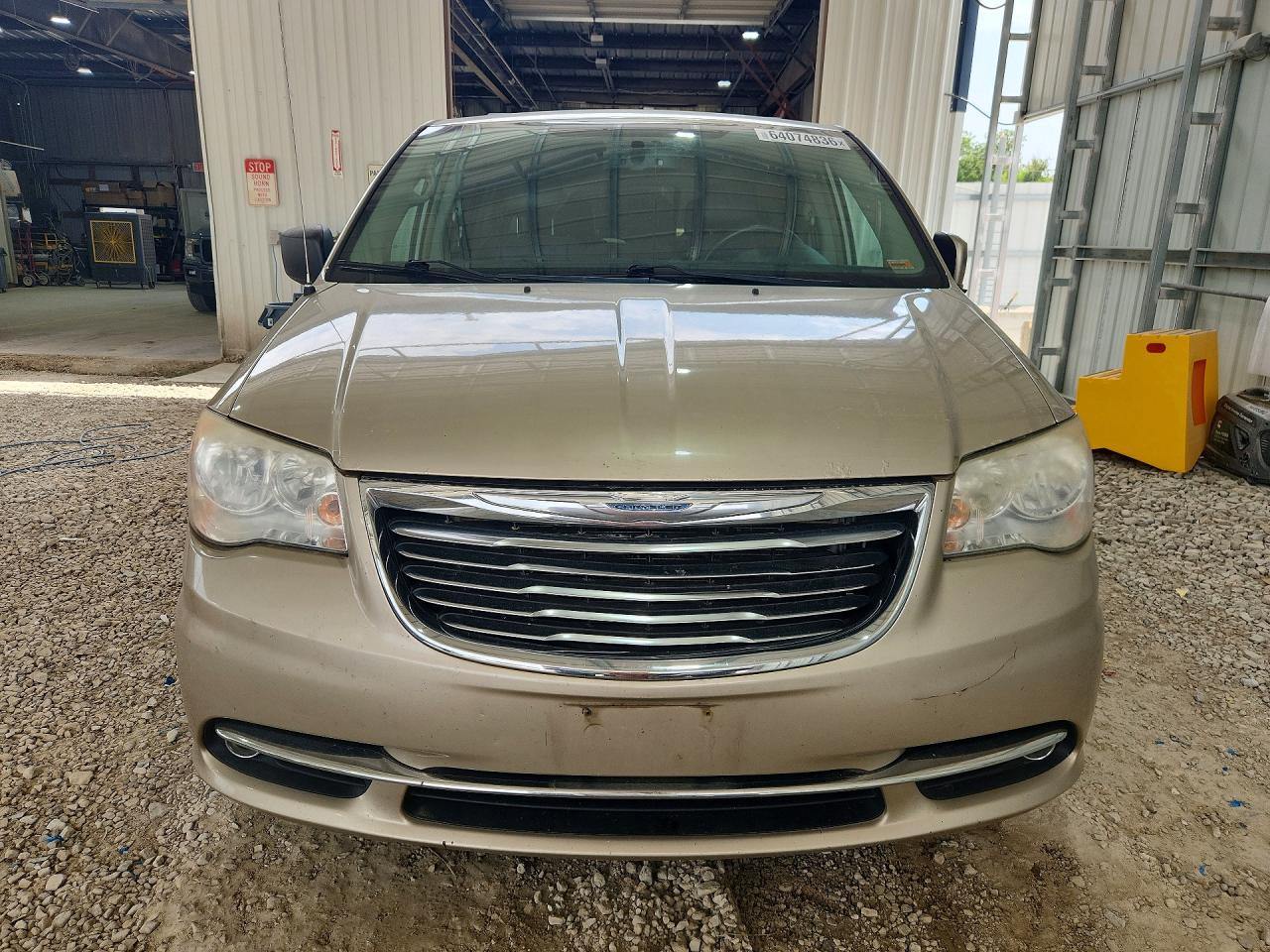 2012 Chrysler Town & Country Touring Бежевый vin: 2C4RC1BG2CR313575