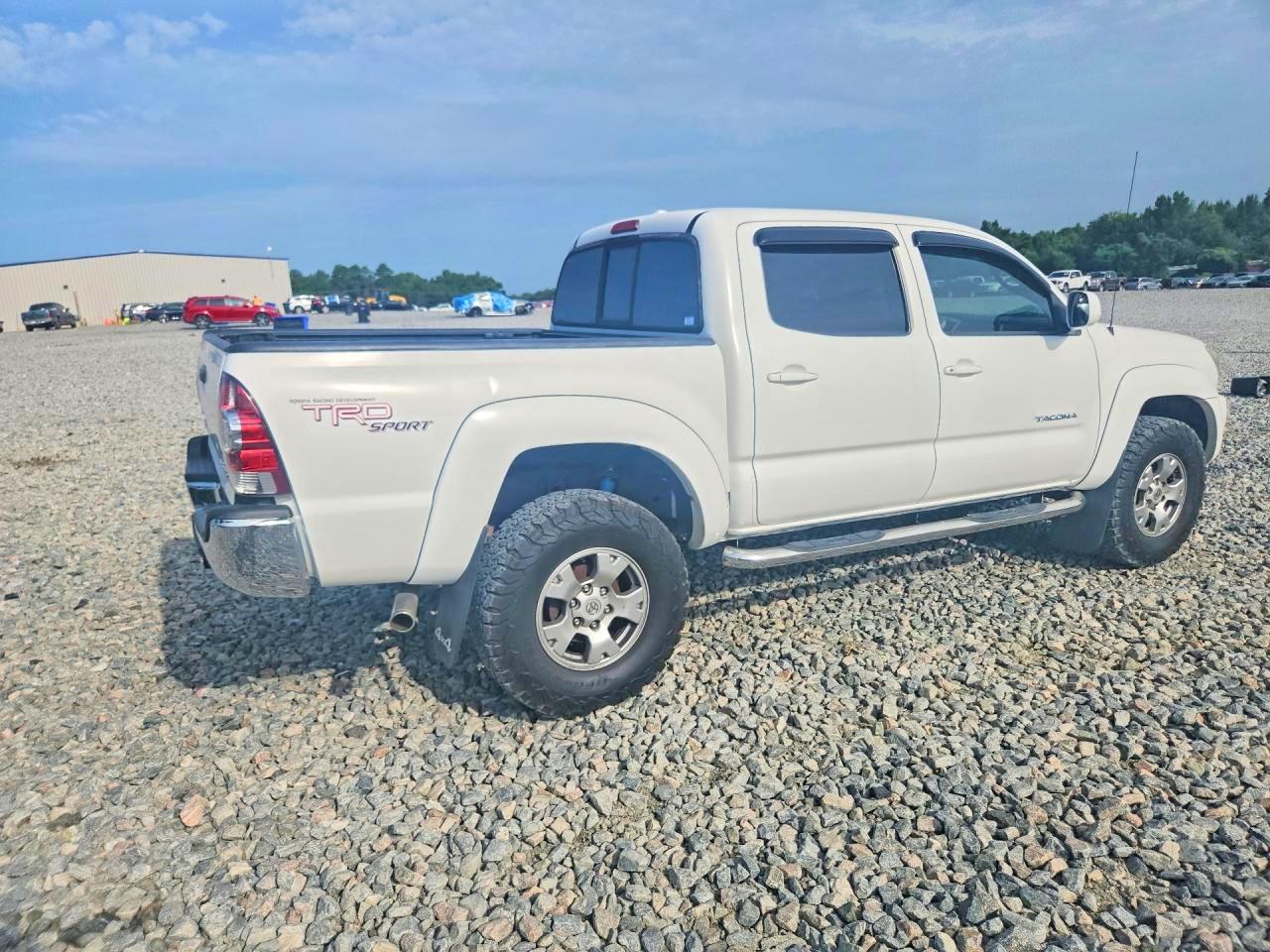2009 Toyota Tacoma V6 White vin: 5TELU42N99Z599141
