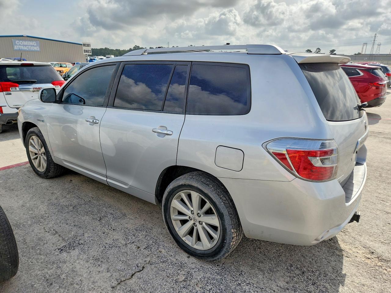 2010 Toyota Highlander Hybrid Limited Silver vin: JTEJW3EH8A2046017