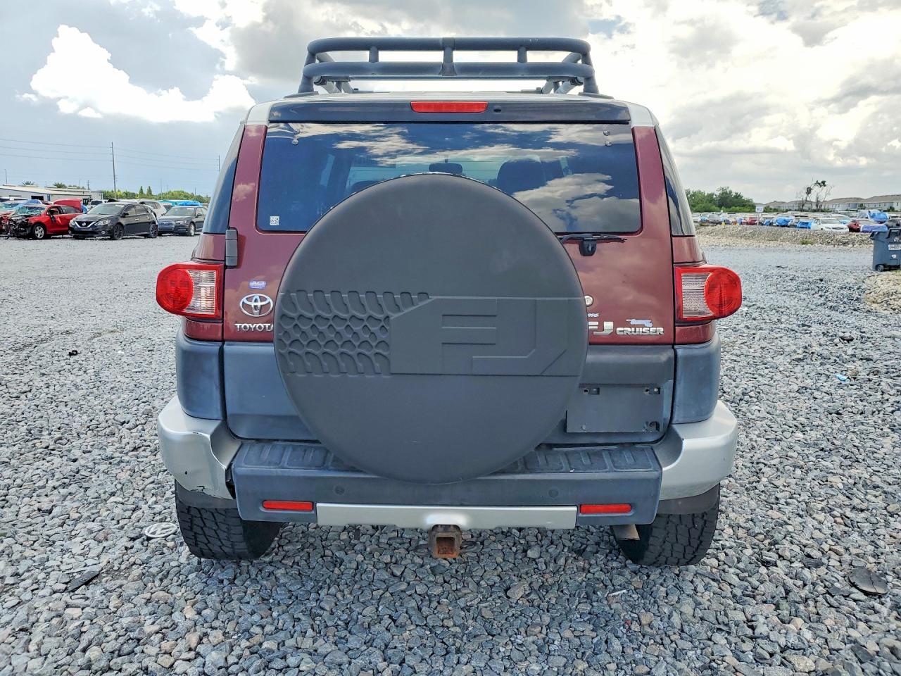 2008 Toyota Fj Cruiser Base Burgundy vin: JTEBU11F58K031178