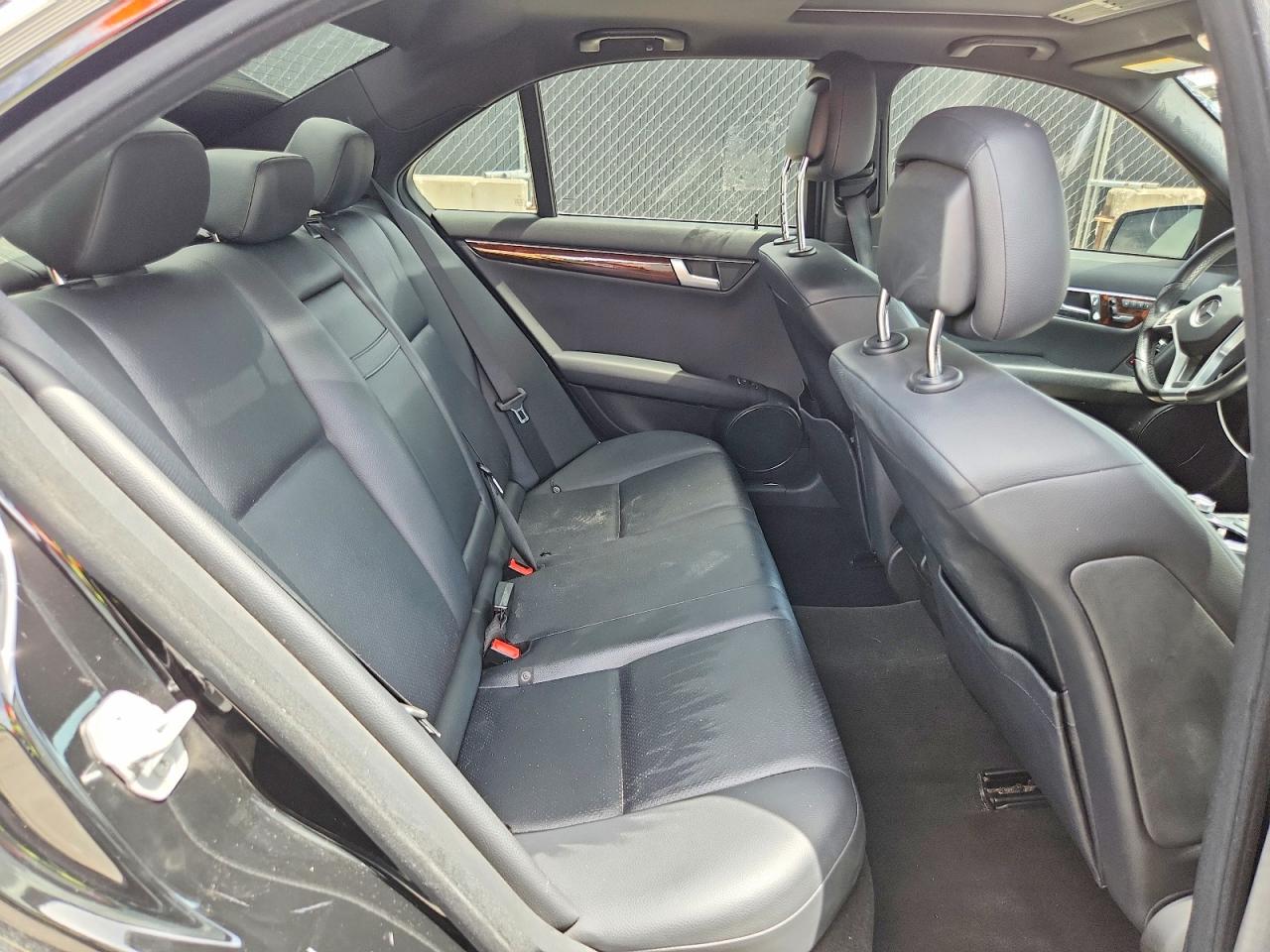 2012 Mercedes-benz C 250 Black vin: WDDGF4HB6CR224552