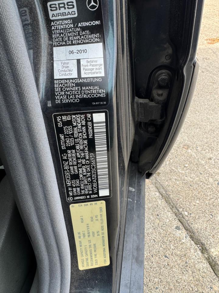 1995 Mercedes-benz E 320 Base Blue vin: WDBEA32E2SC266939