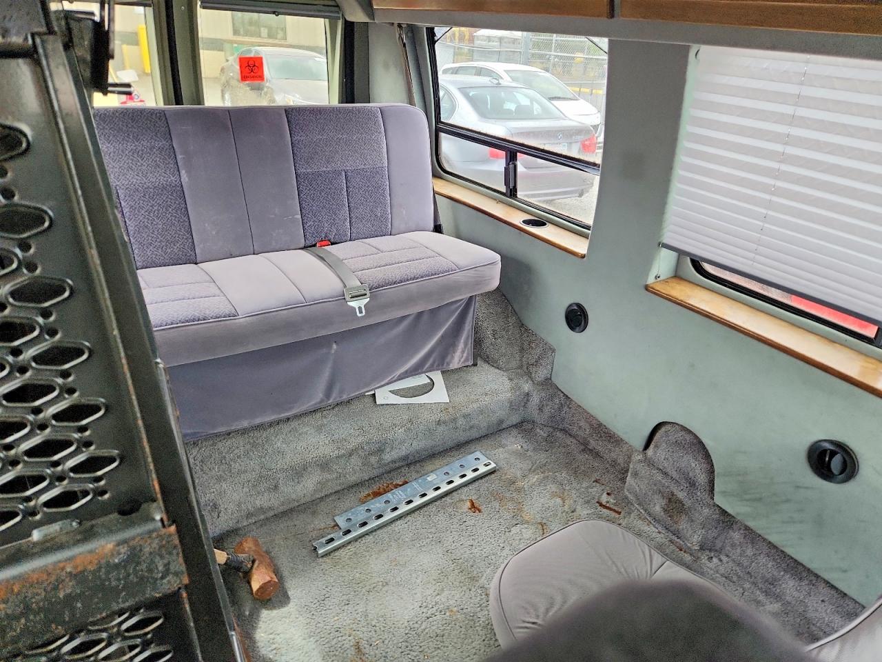 2000 Ford Econoline E150 Van Blue vin: 1FDRE14L3YHB69313