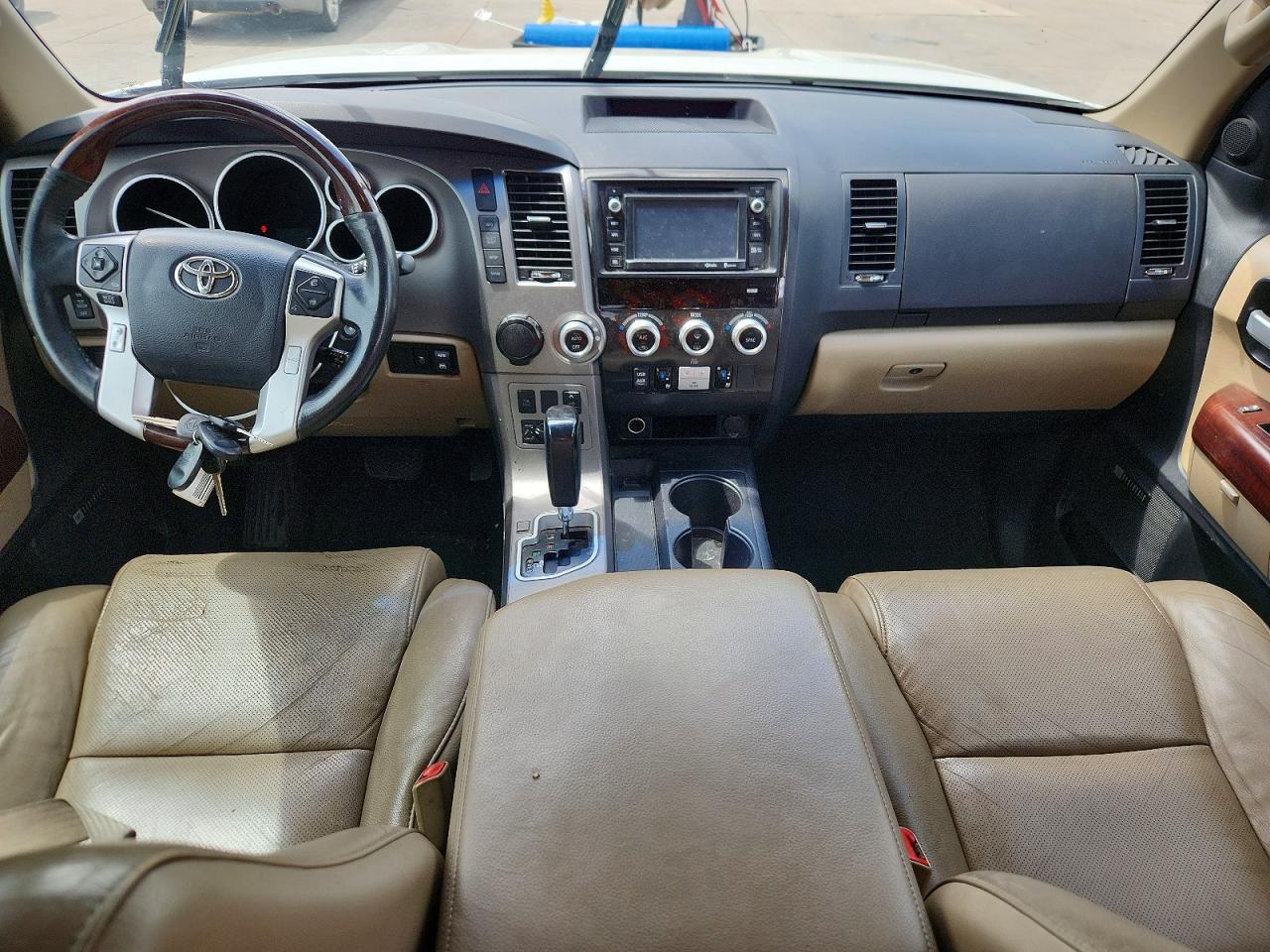 2014 Toyota Sequoia Platinum White vin: 5TDYY5G1XES055132