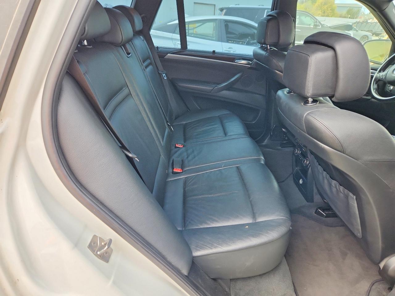 2010 Bmw X5 Xdrive30i White vin: 5UXFE4C58AL276550