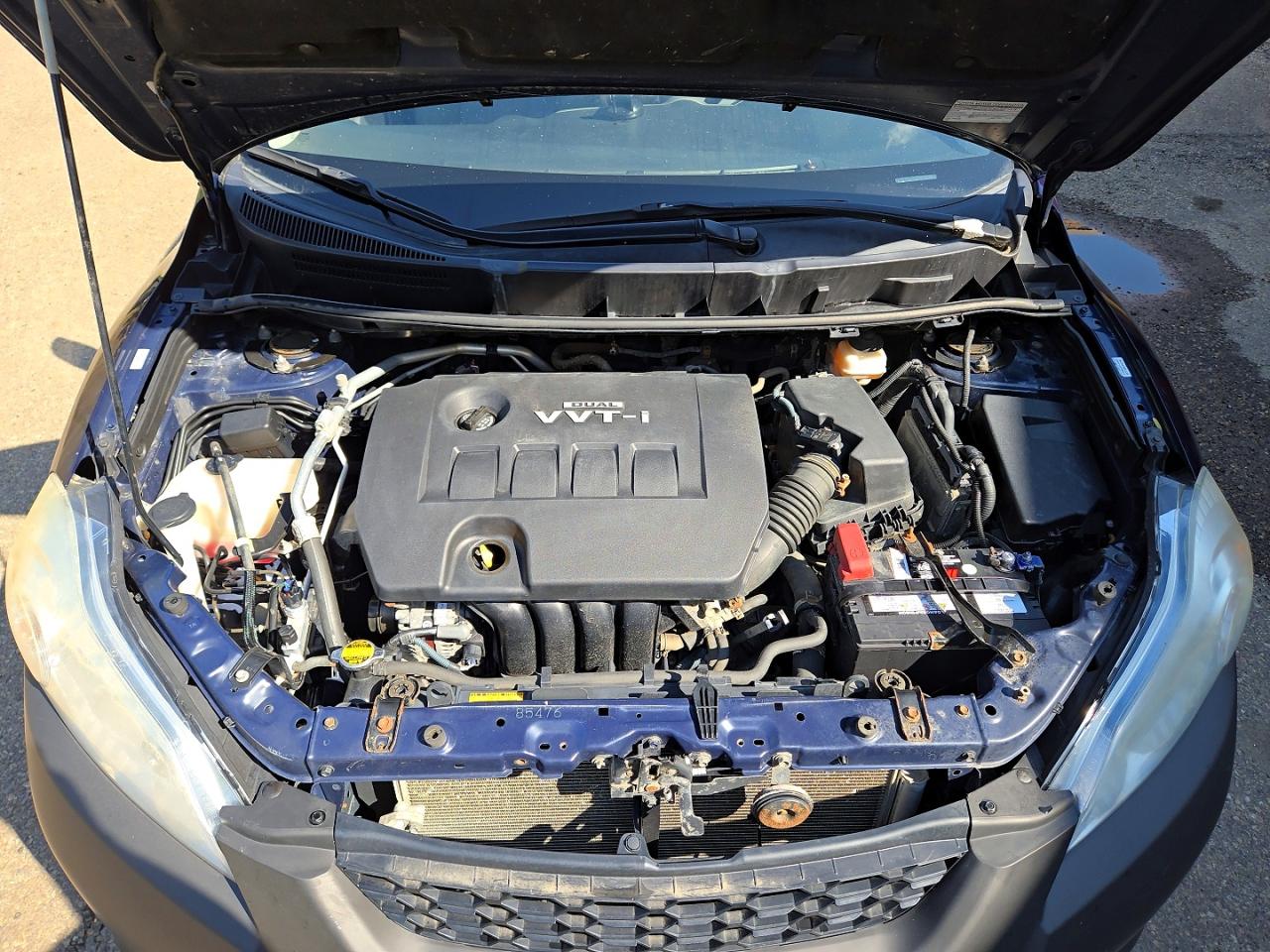 2009 Toyota Corolla Matrix Blue vin: 2T1KU40E49C046286