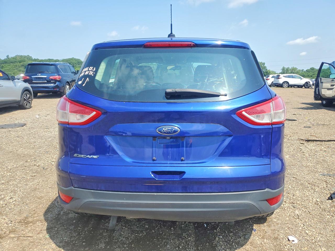 2015 Ford Escape S Синий vin: 1FMCU0F72FUC33056